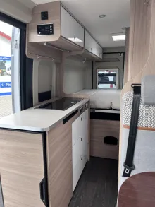 Fahrzeugbild Laika Kosmo 6.4, wie Pössl Roadcruiser B, Markise #12