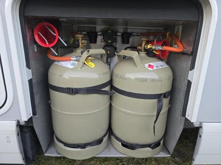 Fahrzeugbild Carthago c-tourer I 150 gut gepflegtes Mobil #10