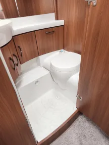 Fahrzeugbild Hobby Excellent 495 UL Klima Mover Markise #6