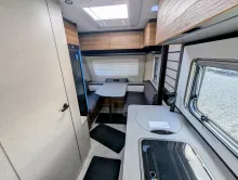 Fahrzeugbild Hymer Eriba Novaline 442 AUFLASTUNG 1800 Kg #7