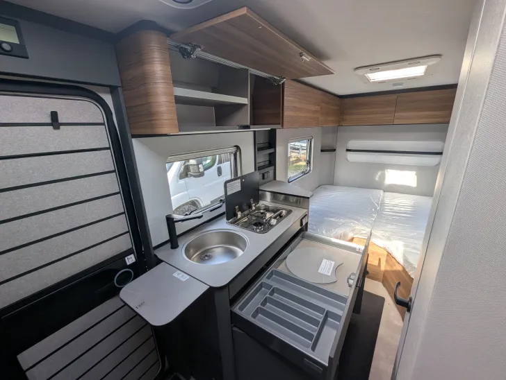 Fahrzeugbild Hymer Eriba Novaline 442 AUFLASTUNG 1800 Kg #11