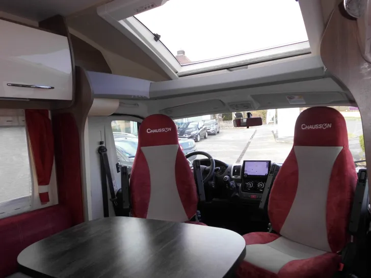 Fahrzeugbild Chausson Welcome 618 1 Hand SAT / TV AHK Combi D6E #8