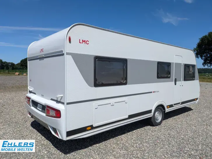 Fahrzeugbild LMC Style 530 E Fliegenschutztür/1,6t/Anti-Schlingerkupplung #15