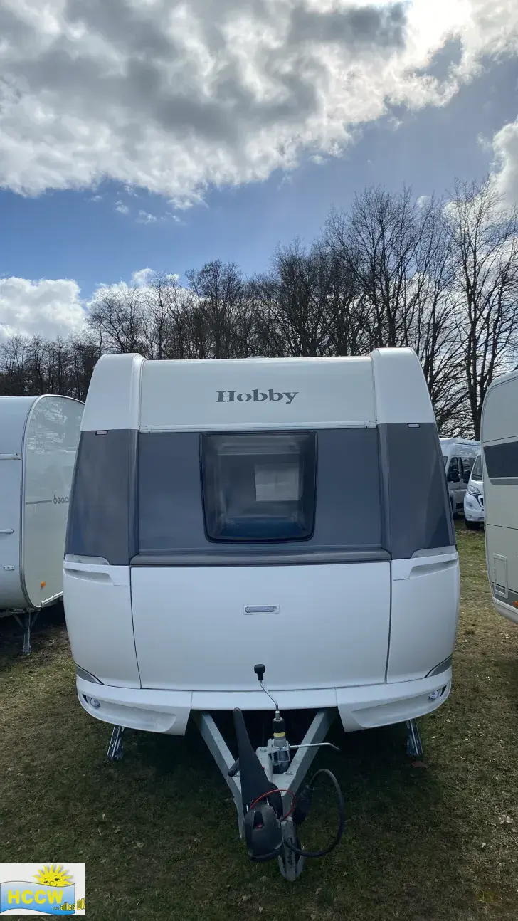 Frontal Vorne Hobby OnTour 390 SF