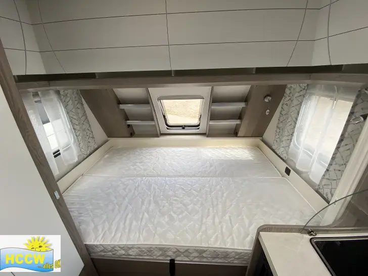 Betten Hobby OnTour 390 SF