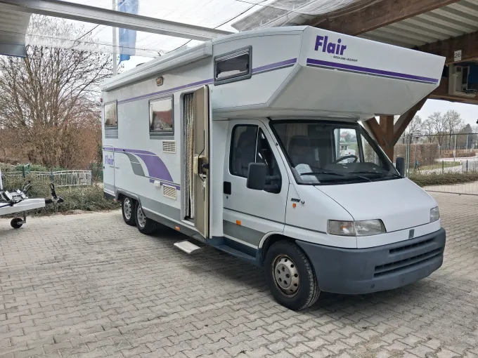 Flair 880