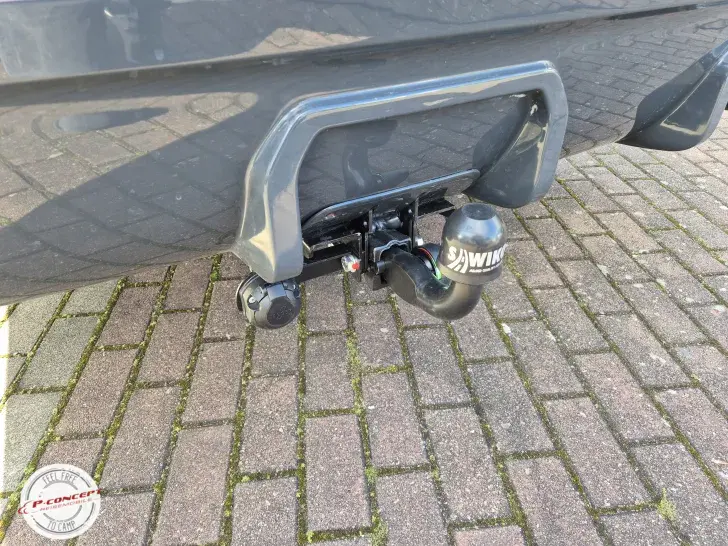 Fahrzeugbild Bürstner Signature SFT 7.0 Auf dem Hof #6