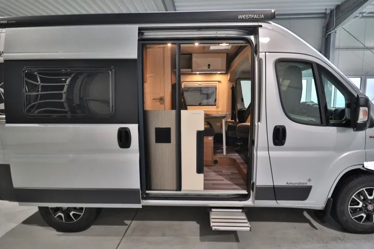 Fahrzeugbild Westfalia Amundsen 540/Festbett/Klima/Markise/Solar #7