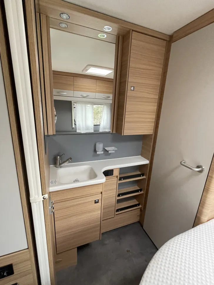 Fahrzeugbild Dethleffs Camper 530 FSK Top Zustand #7