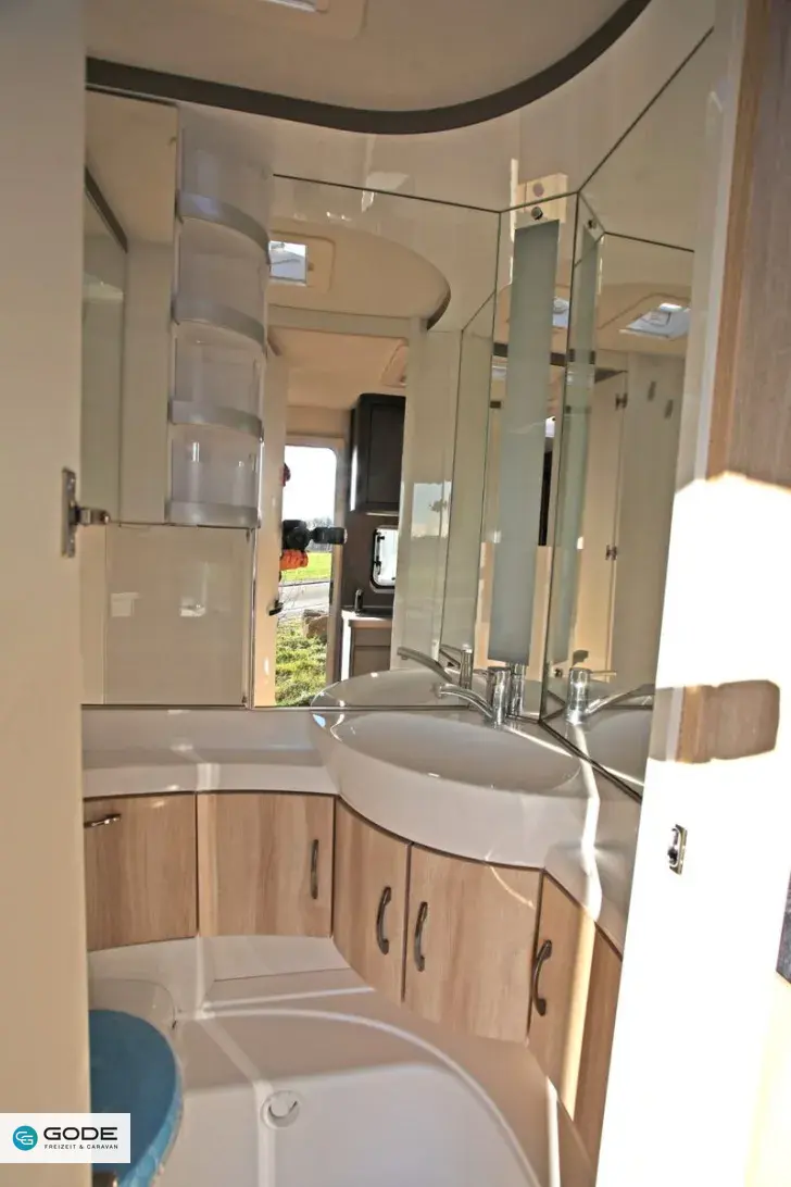 Fahrzeugbild Hobby De Luxe 490 KMF/MEGA DEAL/Schnäppchen #22