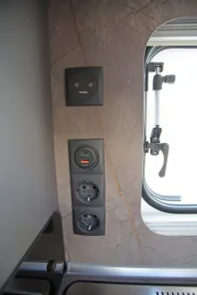 Fahrzeugbild Hobby De Luxe 490 KMF/MEGA DEAL/Schnäppchen #23