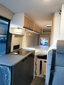 Fahrzeugbild Sunlight Camper Van Cliff 640 Anhängerkupplung+1.Hand #8