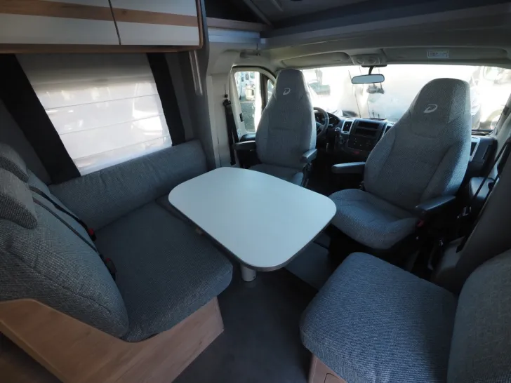 Fahrzeugbild Dethleffs Just Camp T 7052 DBM, SAT/TV, Markise, uvm. #4