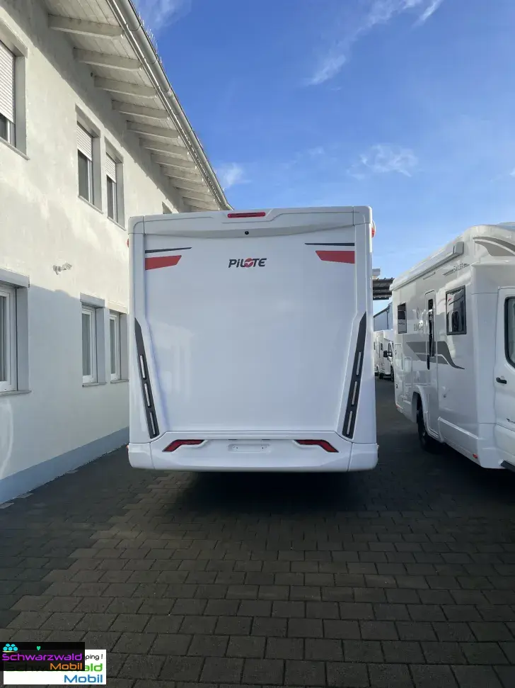 Fahrzeugbild Pilote G740FGJ EVIDENCE MY 2026 #5