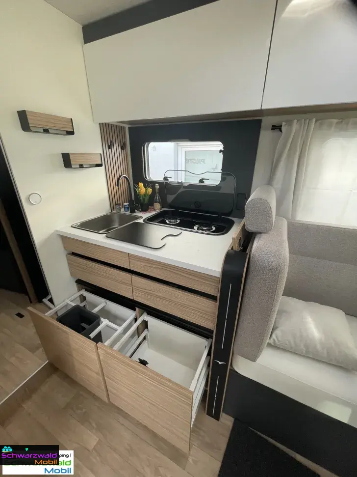 Fahrzeugbild Pilote G740FGJ EVIDENCE MY 2026 #12