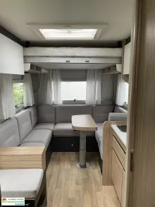 Fahrzeugbild Pilote P720U Safety-Paket inkl. ACC, 6EH, SAT uvm. #6