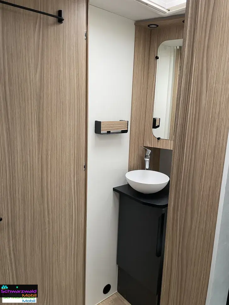 Fahrzeugbild Pilote P720U Safety-Paket inkl. ACC, 6EH, SAT uvm. #7