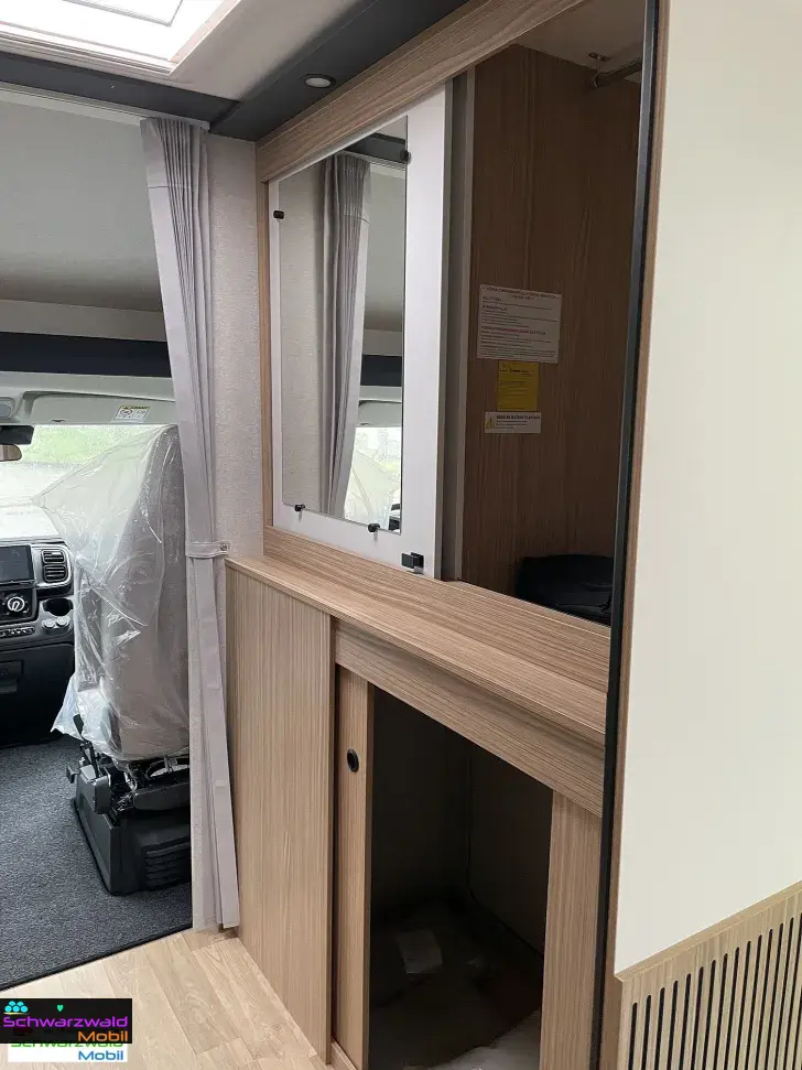 Fahrzeugbild Pilote P720U Safety-Paket inkl. ACC, 6EH, SAT uvm. #14