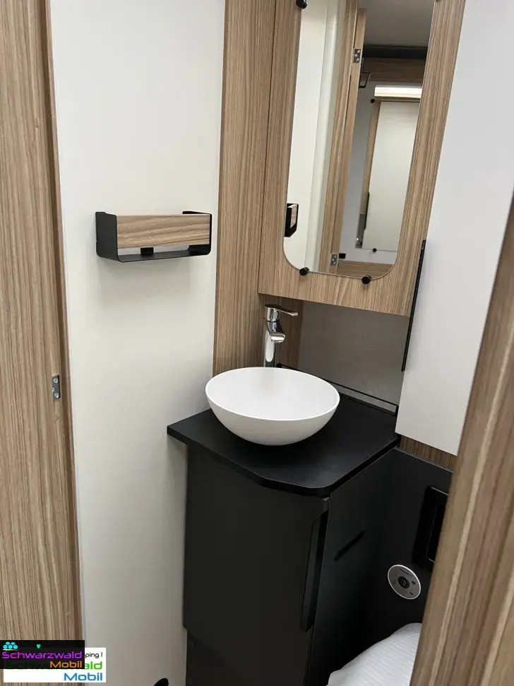 Fahrzeugbild Pilote P720U Safety-Paket inkl. ACC, 6EH, SAT uvm. #18