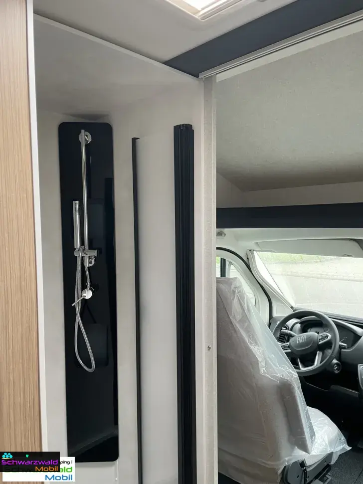 Fahrzeugbild Pilote P720U Safety-Paket inkl. ACC, 6EH, SAT uvm. #19