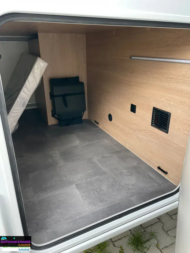 Fahrzeugbild Joa Camp 75Q 165PS Tischumbau, Navi, 5. Sitz usw. #10