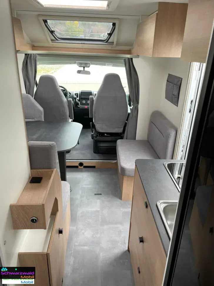 Fahrzeugbild Joa Camp 75Q 165PS Tischumbau, Navi, 5. Sitz usw. #13