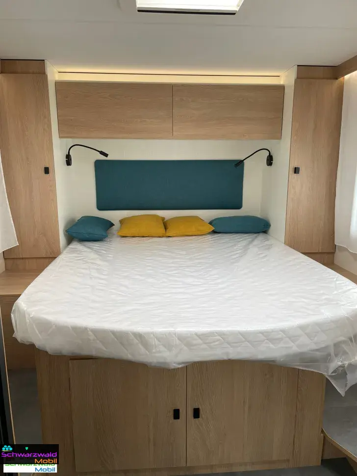 Fahrzeugbild Joa Camp 75Q 165PS Tischumbau, Navi, 5. Sitz usw. #17