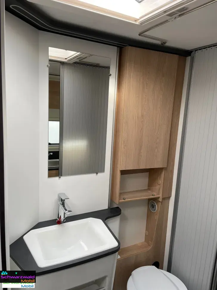 Fahrzeugbild Joa Camp 75Q 165PS Tischumbau, Navi, 5. Sitz usw. #18