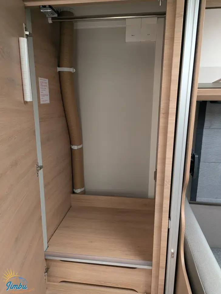 Fahrzeugbild Knaus Südwind 540 FDK Black Selection 1.800 kg - 4063 #20