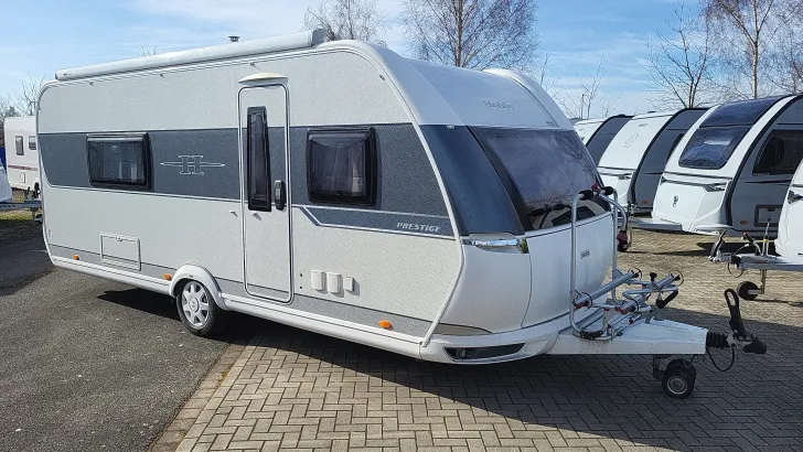 Schräg Vorne Hobby Prestige 560 WLU