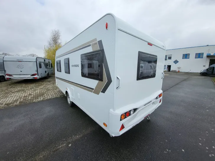 Schräg Hinten Weinsberg CaraOne 480 EU 3 Pakete/1500kg/Serviceklappe