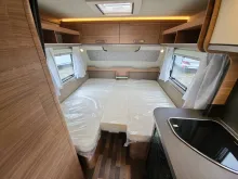 Etagenbetten Weinsberg CaraOne 480 EU 3 Pakete/1500kg/Serviceklappe