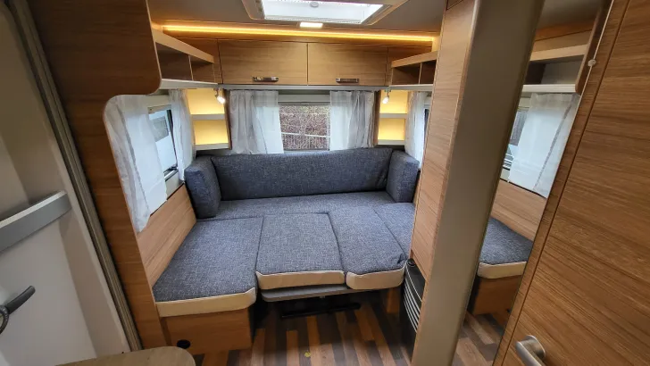 Fahrerhaus Weinsberg CaraOne 480 EU 3 Pakete/1500kg/Serviceklappe