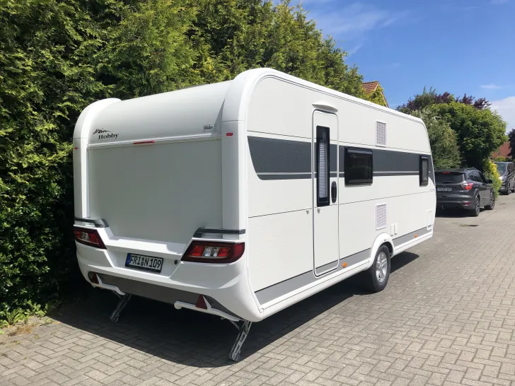 Fahrzeugbild Hobby De Luxe 560 KMFe Gepflegt, kaum genut #1