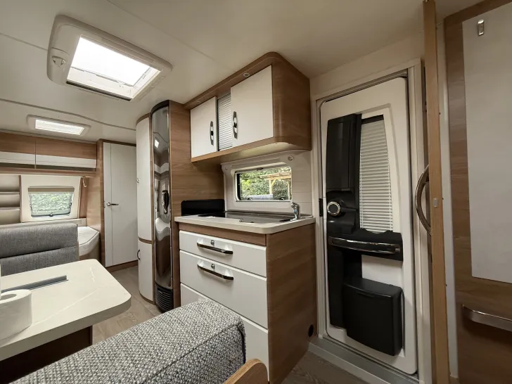 Fahrzeugbild Hobby De Luxe 560 KMFe Gepflegt, kaum genut #5