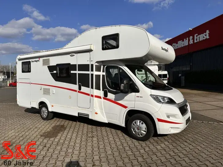 Fahrzeugbild Sunlight A 70 #2