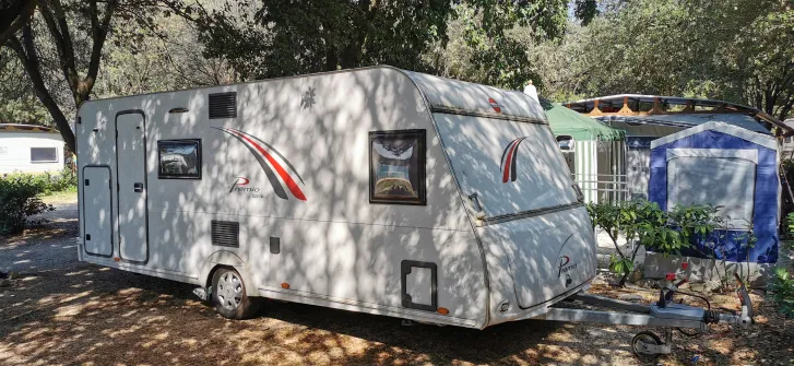 Fahrzeugbild Bürstner Premio 520 TK Doppelstockbett mit #7