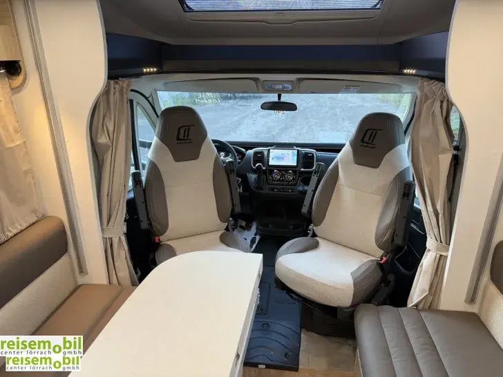 Fahrzeugbild Challenger 260 Ultimate Edition #6