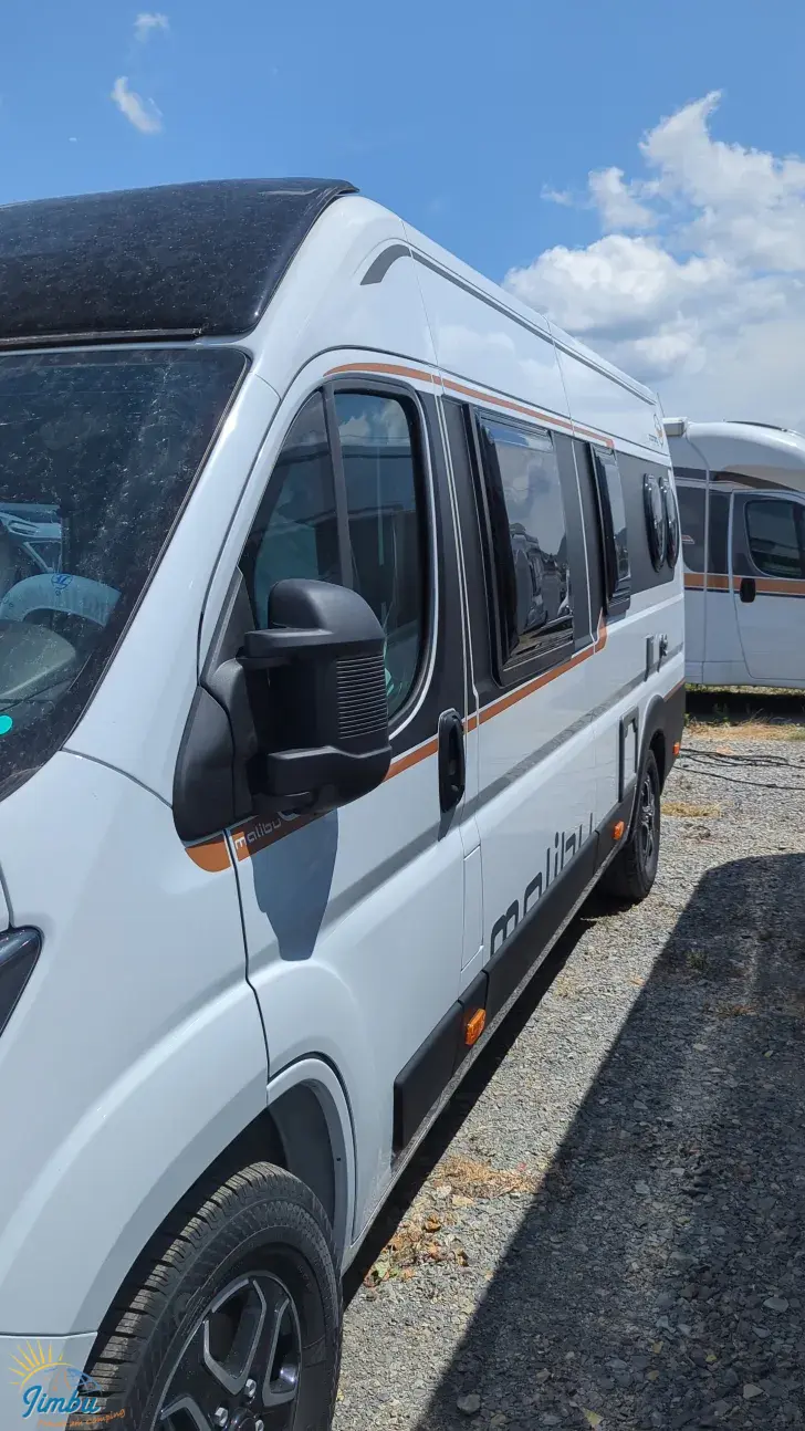 Seitlich Malibu Van Comfort 640 LE charming GT skyview Fiat 140 PS / Automatik 2283