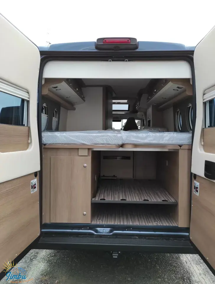 Fahrzeugbild Malibu Van First Class - Two Rooms 640 LE RB charming GT skyview Autom.-AHK-2224 #8