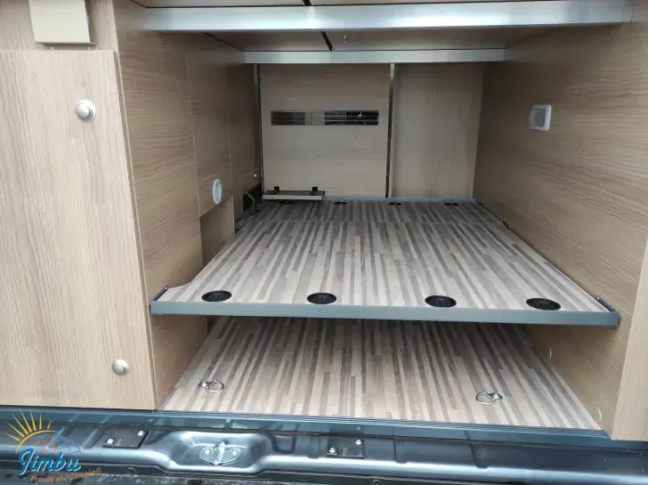 Fahrzeugbild Malibu Van First Class - Two Rooms 640 LE RB charming GT skyview Autom.-AHK-2224 #9