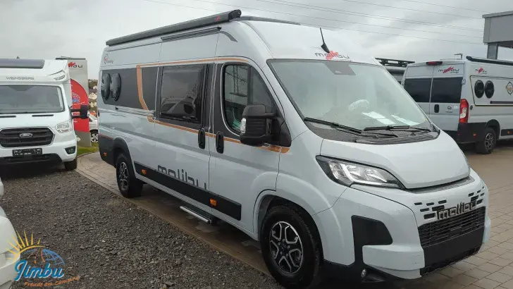 Seitlich Malibu Van Comfort 640 LE charming coupé Fiat 180 PS/Automatik/AHK-2220