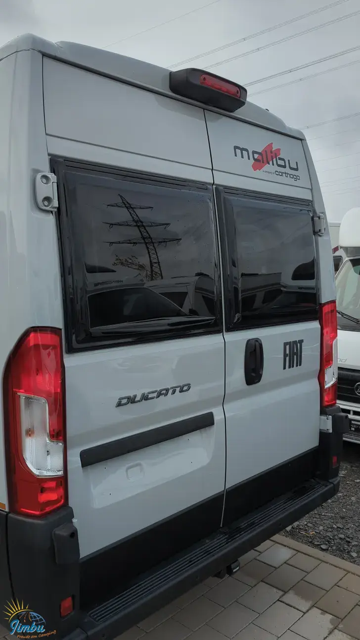 Schräg Hinten Malibu Van Comfort 640 LE charming coupé Fiat 180 PS/Automatik/AHK-2220