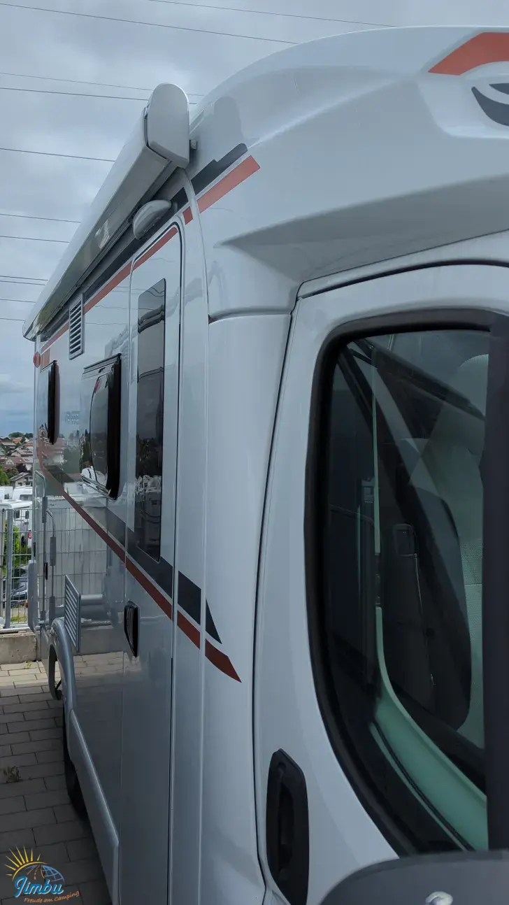 Schräg Hinten Weinsberg CaraCompact 600 MEG EDITION [PEPPER] Fiat 140 PS Automatik -1237