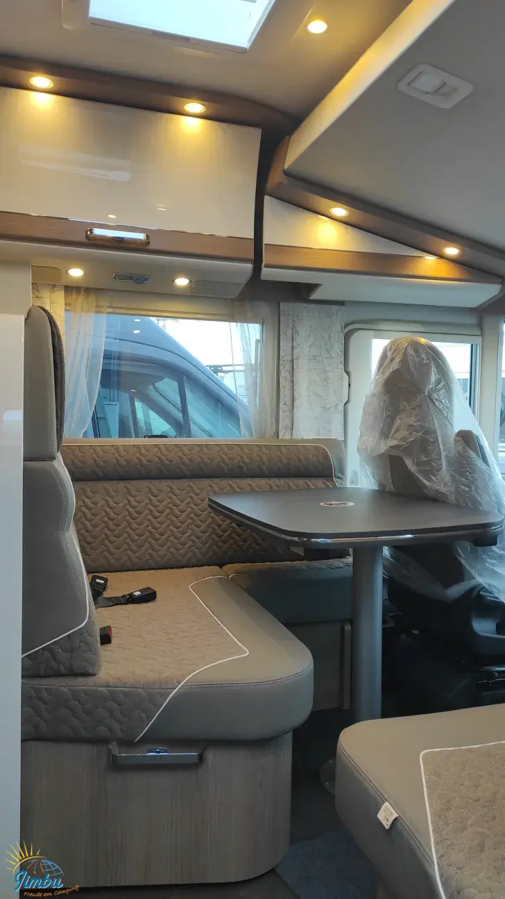 Sitzgruppe Malibu I 460 KB-LE comfort 4.2t 180 PS / Automatik 586 - 2203