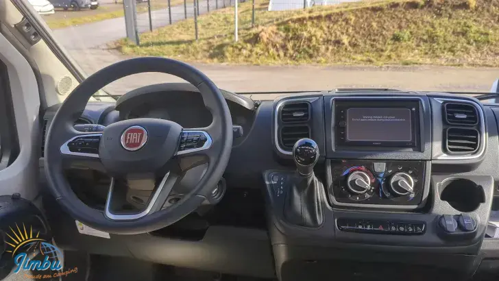Fahrzeugbild Malibu Van Comfort 640 LE charming coupé 180PS | Automatik, 163 - 2143 #7