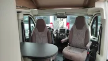 Sicht vorne-hinten Malibu Van Comfort 640 LE charming coupé 180PS | Automatik, 163 - 2143