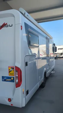 Schräg Hinten Malibu I 490 LE Touring 180 PS / Automatik, 630 - 2154