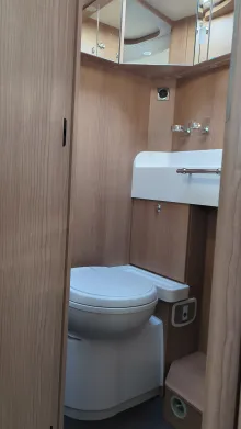 Toilette Malibu I 490 LE Touring 180 PS / Automatik, 630 - 2154