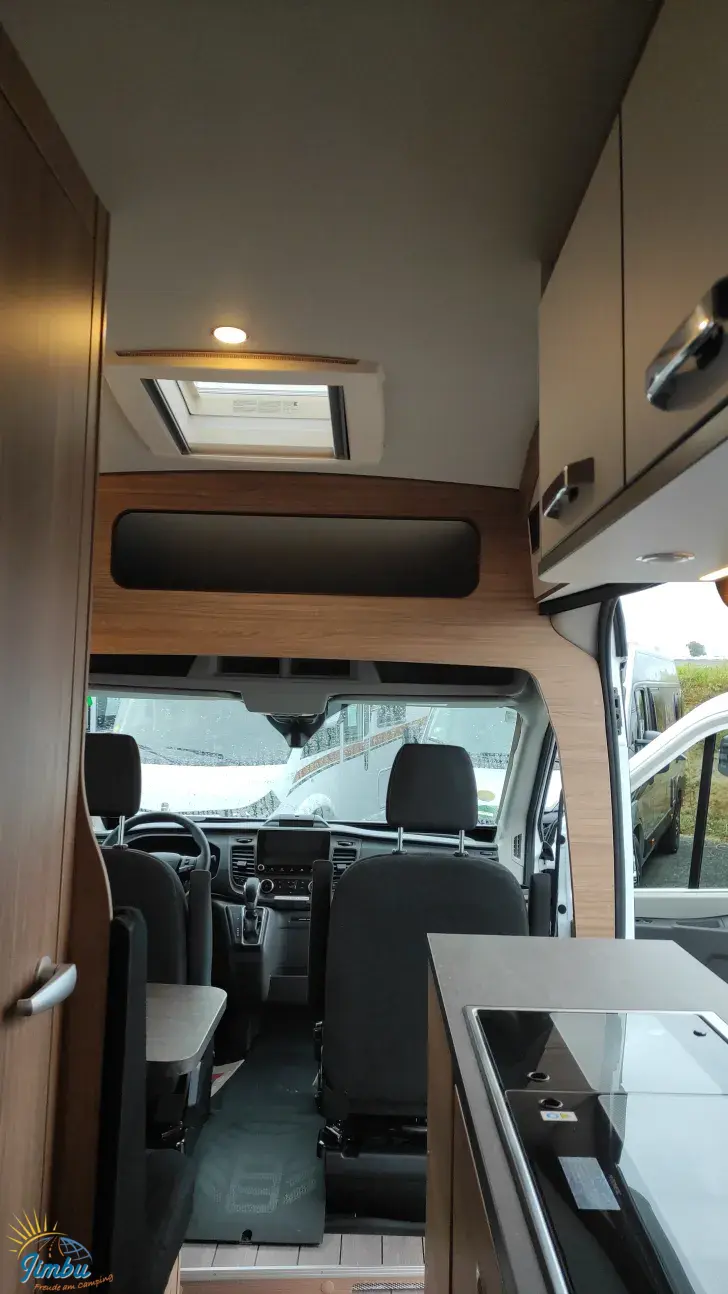 Sicht vorne-hinten Weinsberg CaraBus 600 MQ 130 PS Automatik 1060-105